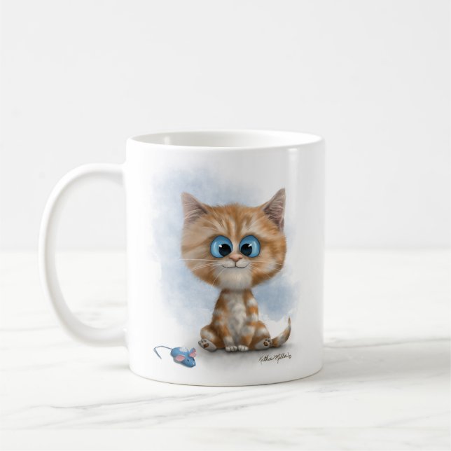 Ingwer-Kätzchen mit Maus-Cartoon Kaffeetasse (Links)