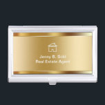 Inhaber einer echten Anwesen-Visitenkarte Visitenkarten Etui<br><div class="desc">Echter Visitenkartenhalter mit cool simuliertem goldfarbenem metallischem Hintergrund auf der Vorderseite und auf dem Haussymbol mit eigenem Namen und Beruf. Für einen guten ersten Eindruck. Designed Halten Sie Ihre Visitenkarten und schützen Sie sie stilvoll für einen Realtor,  Broker,  Agent oder Agentur.</div>
