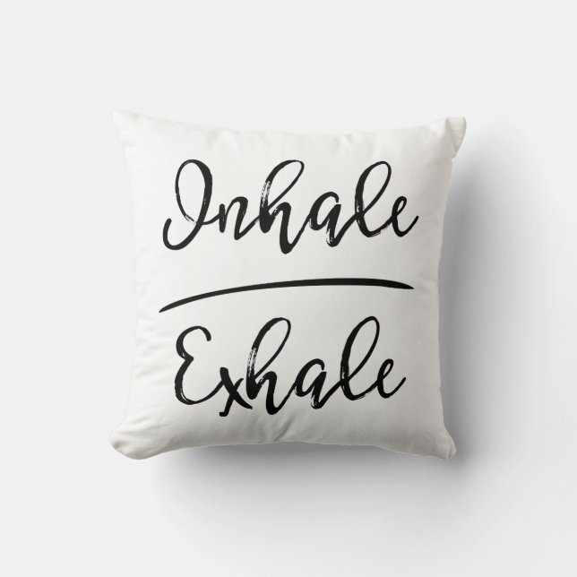 Inhalative Exhale Typografie Kissen (Vorderseite)