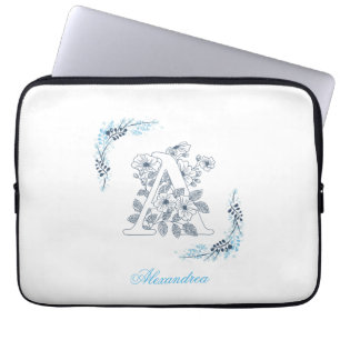 Initial "A" Blue Monogram Calm Floral Laptopschutzhülle