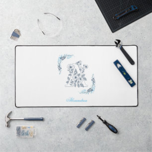 Initial "A" Blue Monogram Calm Floral Schreibtischunterlage