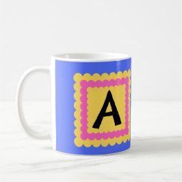 Initial-Alphabet-Monogramm mit heller Scallope Kaffeetasse