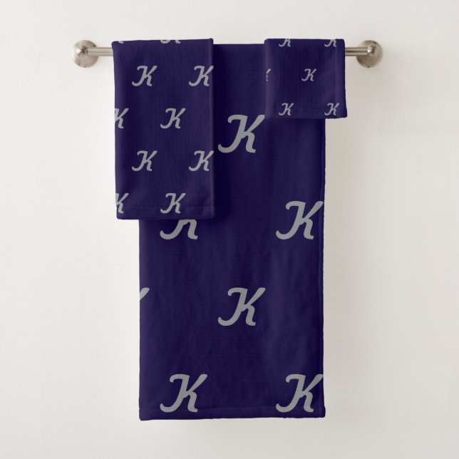 Initial Bath Towels (Navy Blue & Silver) Badhandtuch Set (Insitu)