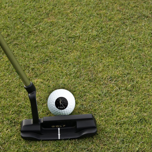 Initial-K-Monogramm rote blühende Großmutter schwa Golfball (Von Creator hochgeladen)