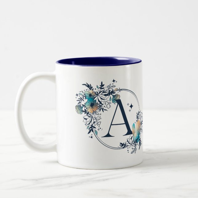 Initial Mystic Floral Monogram - Letter A Zweifarbige Tasse (Links)