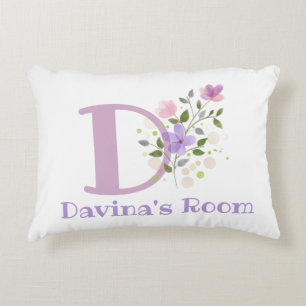 Initial & Name mit Blumendesign Akzent Kissen