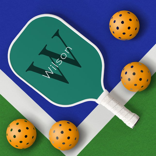 Initial und Name der grünen Monogrammkarte Pickleball Schläger (Von Creator hochgeladen)