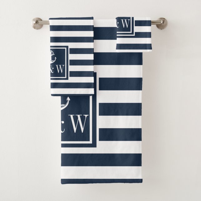 Initialen des Navy Blue Stripe Nautical Anchor Mon Badhandtuch Set (Insitu)