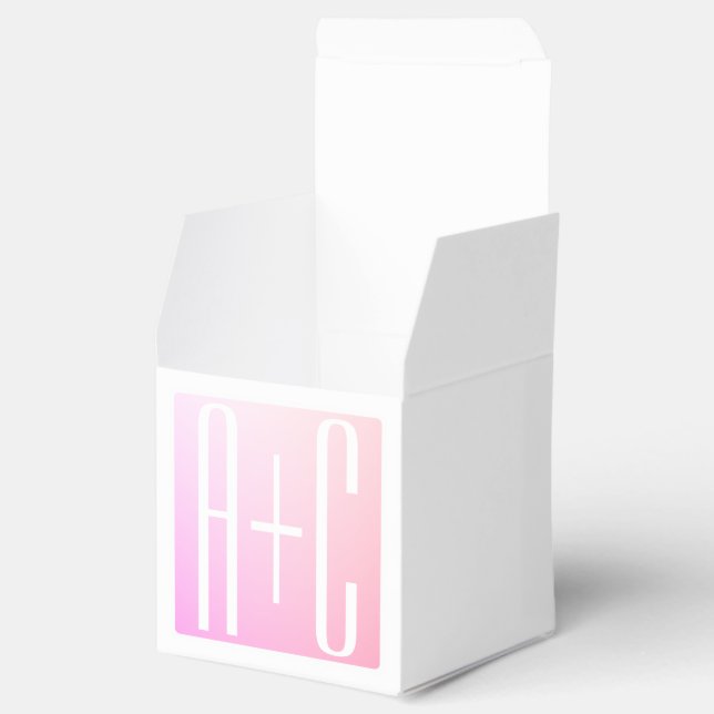 Initialen des Paares | Subtile Pink Gradation Geschenkschachtel (Geöffnet)