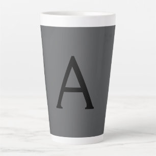 Initialer Name für das klassische Gray Simple Mono Milchtasse