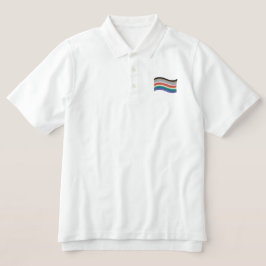 Inklusiver, bestickter T - Shirt mit der Flagge