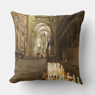 Innenraum der Kathedrale St. Peter in Regensburg Kissen