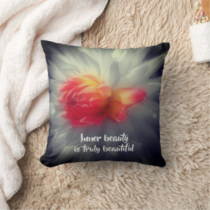 Inner Beauty Dahlia Blume Inspiration Wörter Kissen