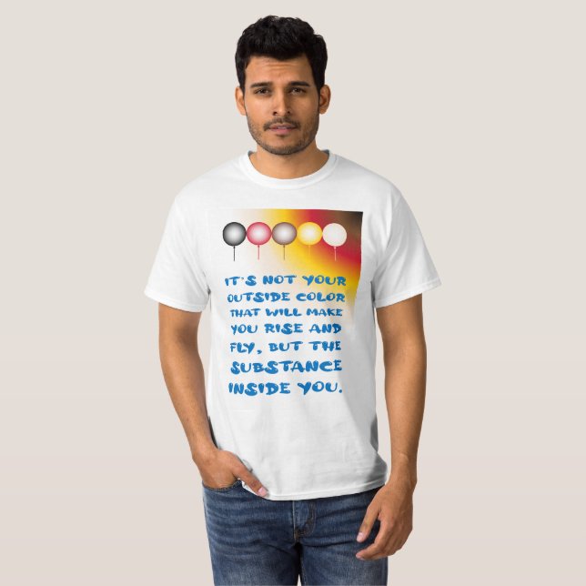 Innere Substanz einer externen Farbe T-Shirt (Vorne ganz)