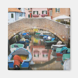 Insel Burano, Burano, Italien. Bunt Magnet