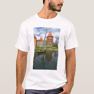 Inselburg am Galve-See, Trakai, Litauen T-Shirt