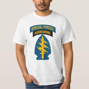 Insignien der Spezialkräfte Im Flugzeug T-Shirt