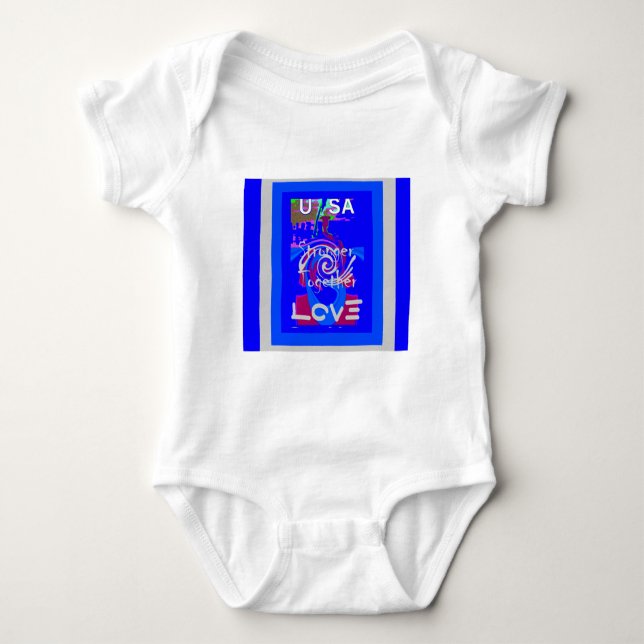 Inspiration USA Wir sind enger mit der Liebe zusam Baby Strampler (Vorderseite)