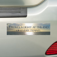 Inspirationsstichleuchte am Ende des Tunnels