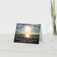 Inspirationsstichleuchte am Ende des Tunnels