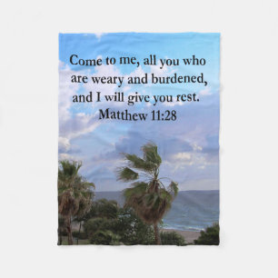 INSPIRIEREND MATTHEW 11:28 SCRIPTURE-DESIGN FLEECEDECKE
