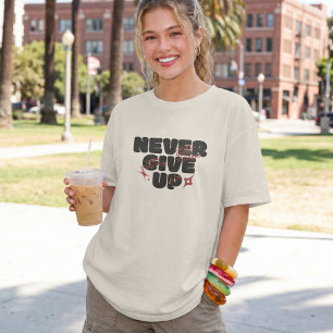 Inspirierende Typografie 'Gib niemals auf' Tri-Blend Shirt