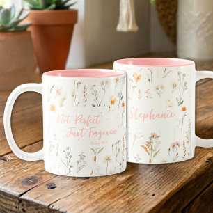 Inspirierende unvollkommene Wildblumen Glaube Zweifarbige Tasse