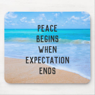 inspirierendes Zitat mit tropischer Strandlandscha Mousepad