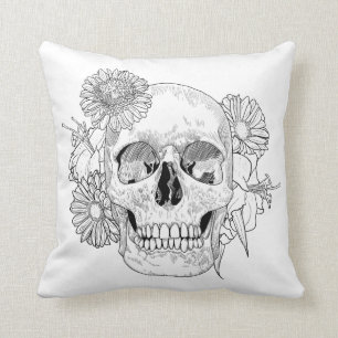 Inspirierter Schädel und Blumen Kissen