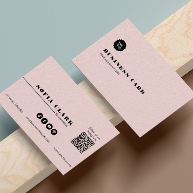 Instagram folgen Qr Code Rosa & Schwarz Visitenkarte (instagram facebookqr codesocial mediaconnect with usmodern minimalist clean simple whiteblack busine)