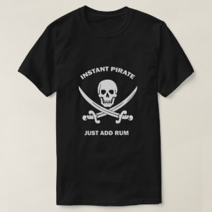Instant Pirate Hinzufügen Rum Basic Black T-Shirt