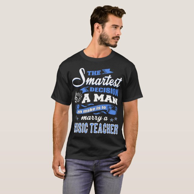 Intelligenteste Entscheidung ist, ein T-Shirt (Vorne ganz)