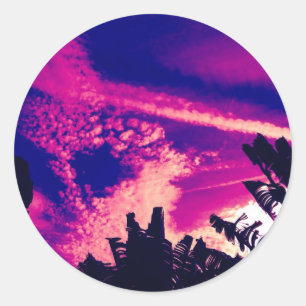 Interessanter Himmel in Rosa und Lila Runder Aufkleber