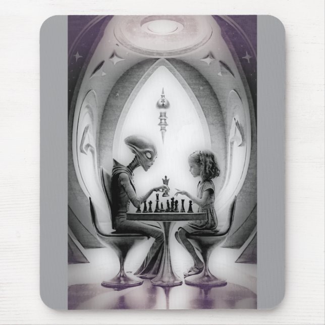 Intergalaktisches Schach: Alien gegen Mädchen Mousepad (Vorne)