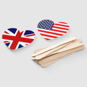 Internationale Hochzeitsfeier unter englischer Fla Fächer