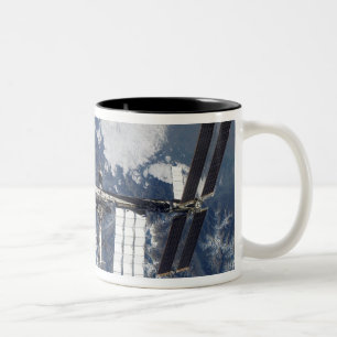 Internationale Raumstation 22 Zweifarbige Tasse
