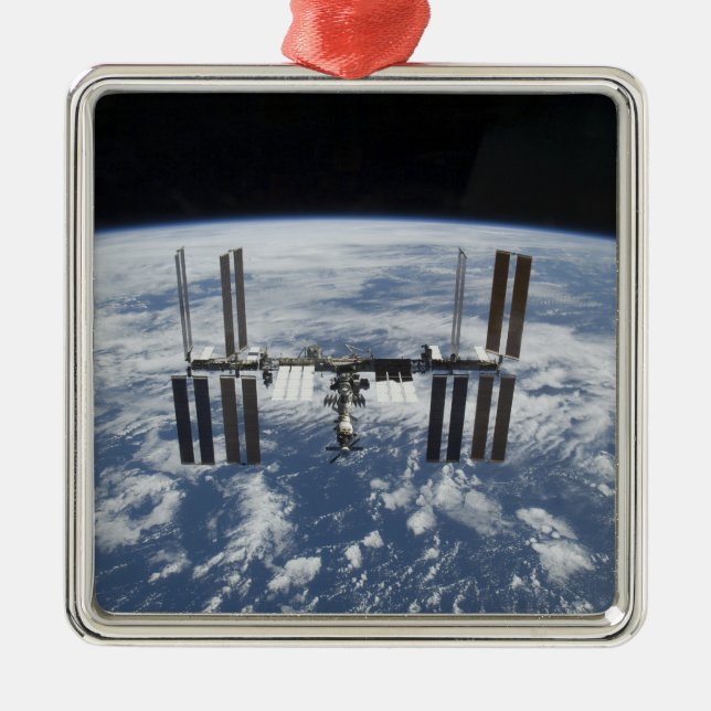 Internationale Raumstation im Orbit Ornament Aus Metall (Vorne)