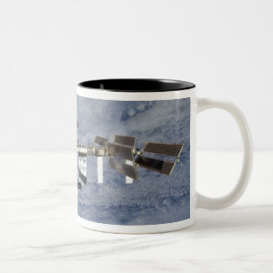 Internationale Weltraumstation 28 Zweifarbige Tasse