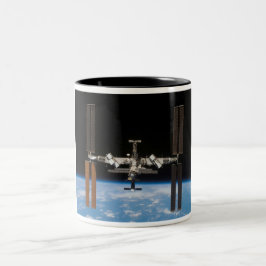 Internationale Weltraumstation -- Gesehen von Zweifarbige Tasse
