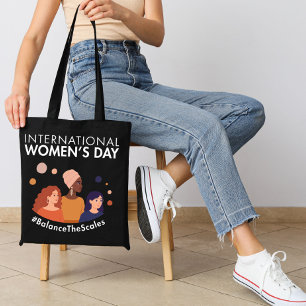 Internationaler Frauentag 2026 Die Waage ins Gleic Tasche