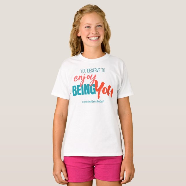 Internationales Tagesangebot für Mädchen T-Shirt (Vorne ganz)