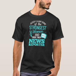 Interviews mit weiblichen Nachrichtenreportern Mik T-Shirt