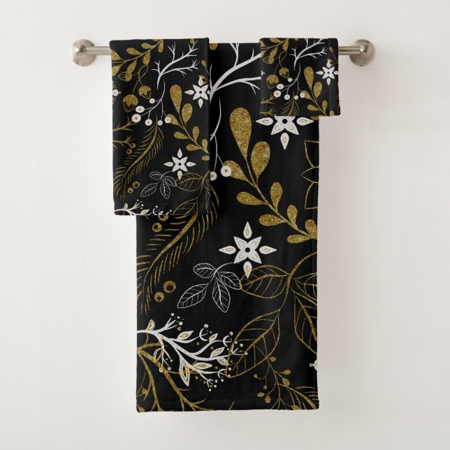 Intricate floral pattern with gold and white  badhandtuch set (Insitu)