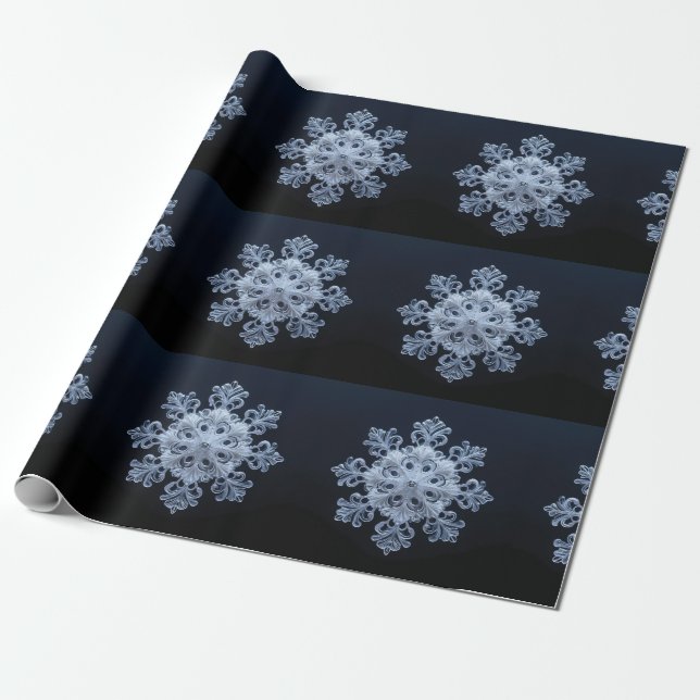 Intricses Snowflake Design auf dunkelblauem Hinter Geschenkpapier (Ungerollt)