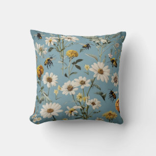 Intrikate Blumenmuster mit Bienen. Kissen