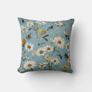 Intrikate Blumenmuster mit Bienen. Kissen