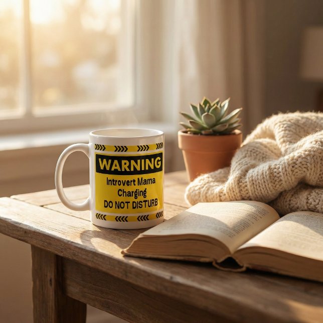 Introvert Mama Charging Funny Coffee Mug Gift Kaffeetasse (Von Creator hochgeladen)