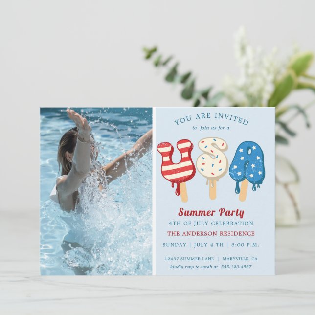 Invitation 4 juillet Pool Et Glace Cream Party (Debout devant)