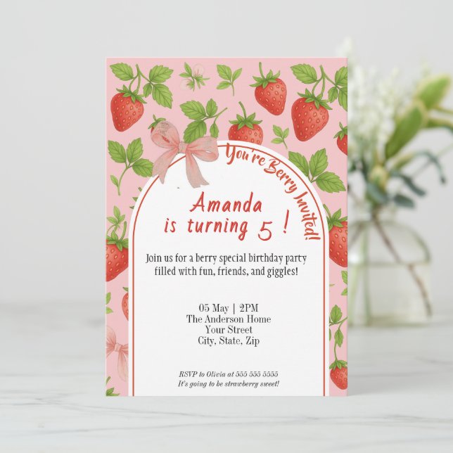 Invitation Anniversaire de enfant de fraise sucrée (Debout devant)
