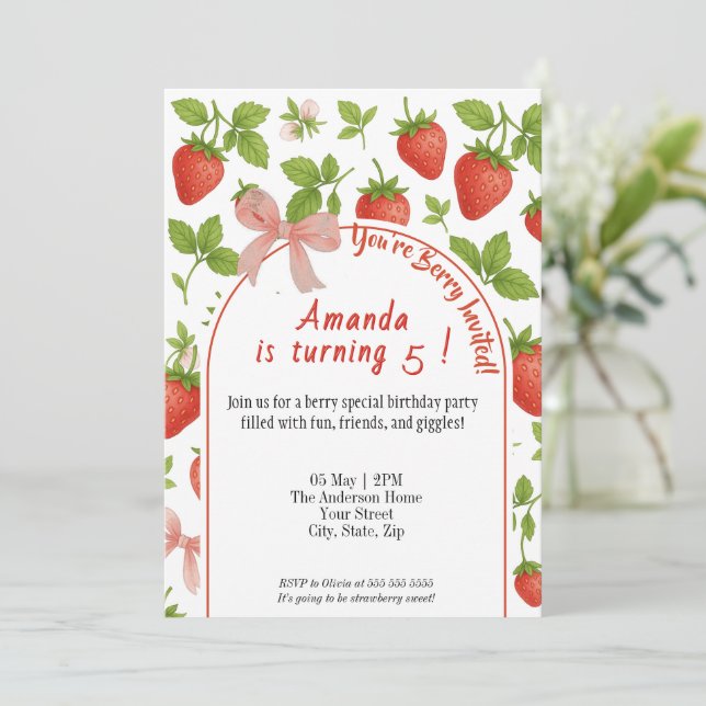 Invitation Anniversaire de enfant de fraise sucrée (Debout devant)
